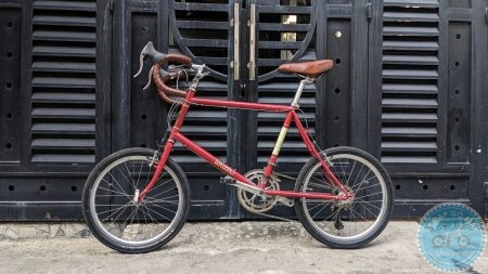 Bruno MiniVelo thép AY73 màu đỏ đậm