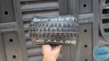 Vỏ Schwalbe Big Betty 20x2.25 (57-406)