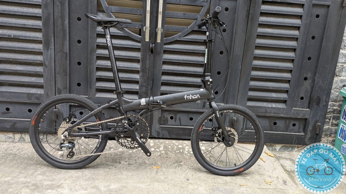Fnhon Blast 20 inch màu đen đã nâng cấp Tiagra 4700