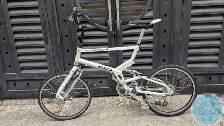 Tartaruga Type SPORT màu trắng