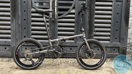 Fnhon Gust 20 inch màu xám titan