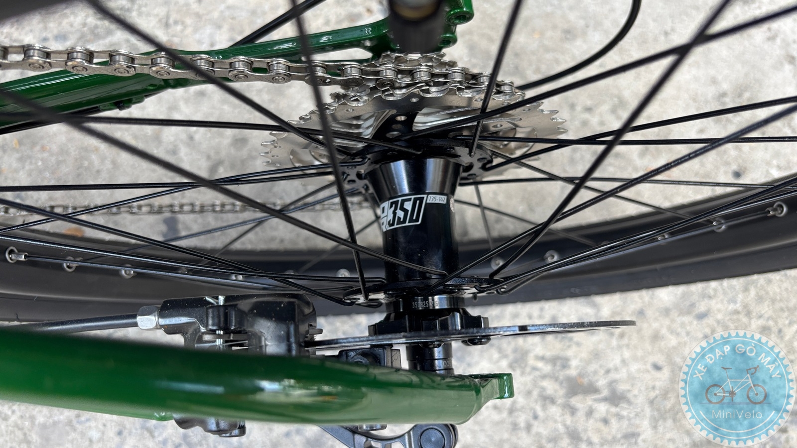 SilveRock Dewy xanh post green 22 %Mini Velo filename%