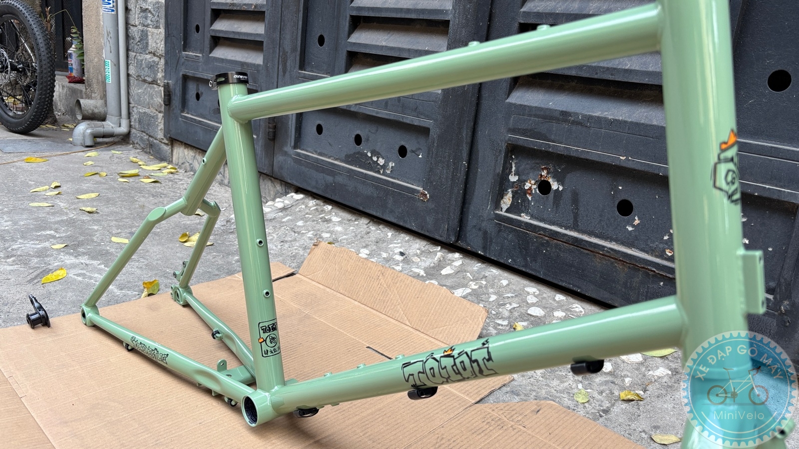 TQIQT Pulse: sườn touring thép 20 inch 30 %Mini Velo filename%