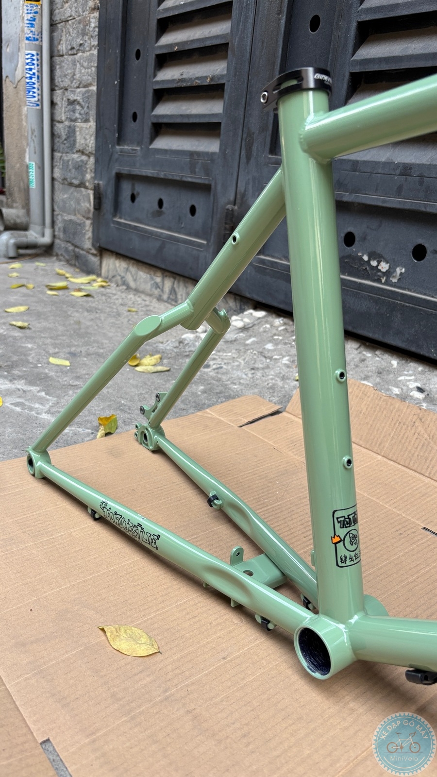 TQIQT Pulse: sườn touring thép 20 inch 35 %Mini Velo filename%