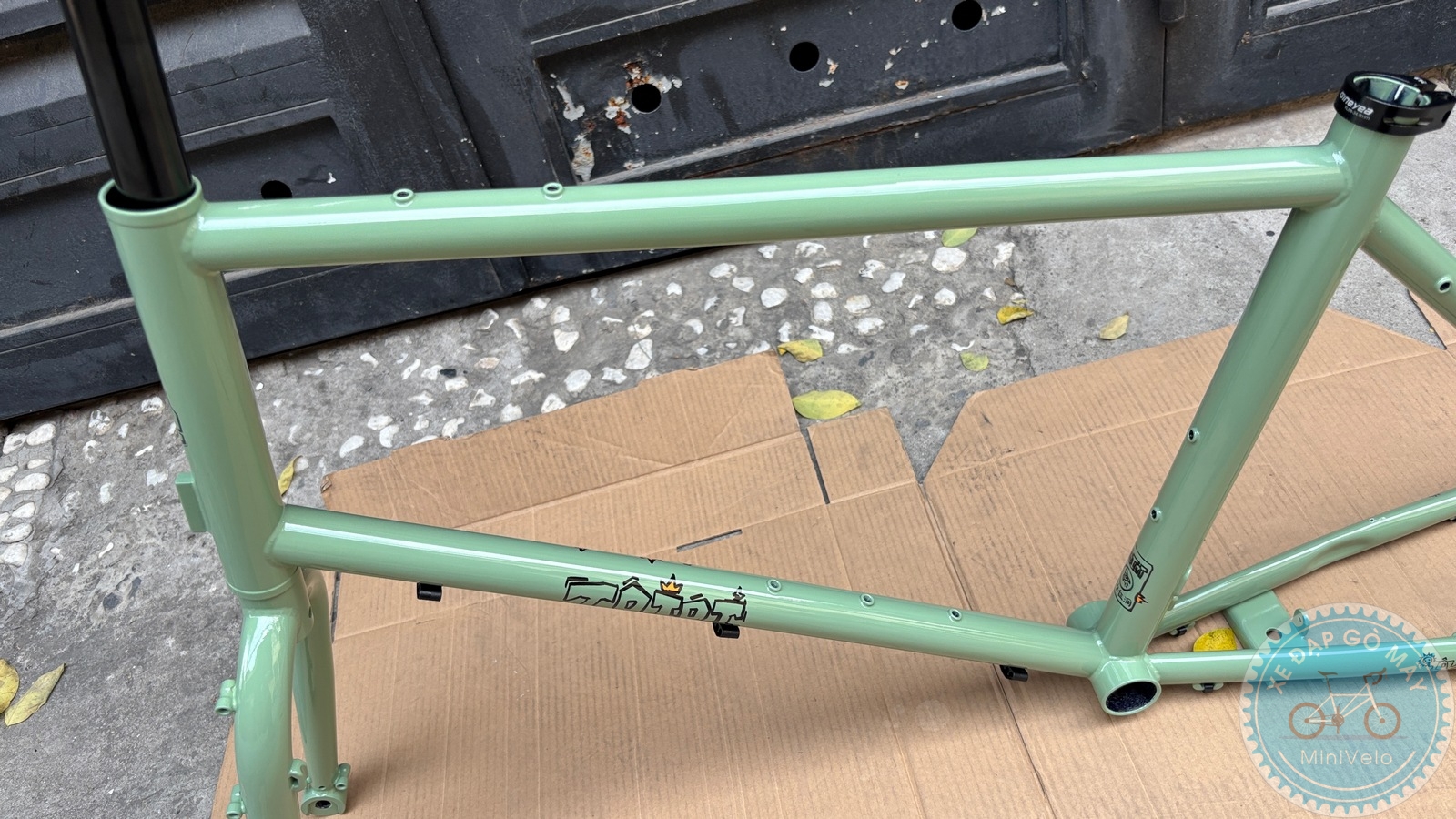 TQIQT Pulse: sườn touring thép 20 inch 43 %Mini Velo filename%