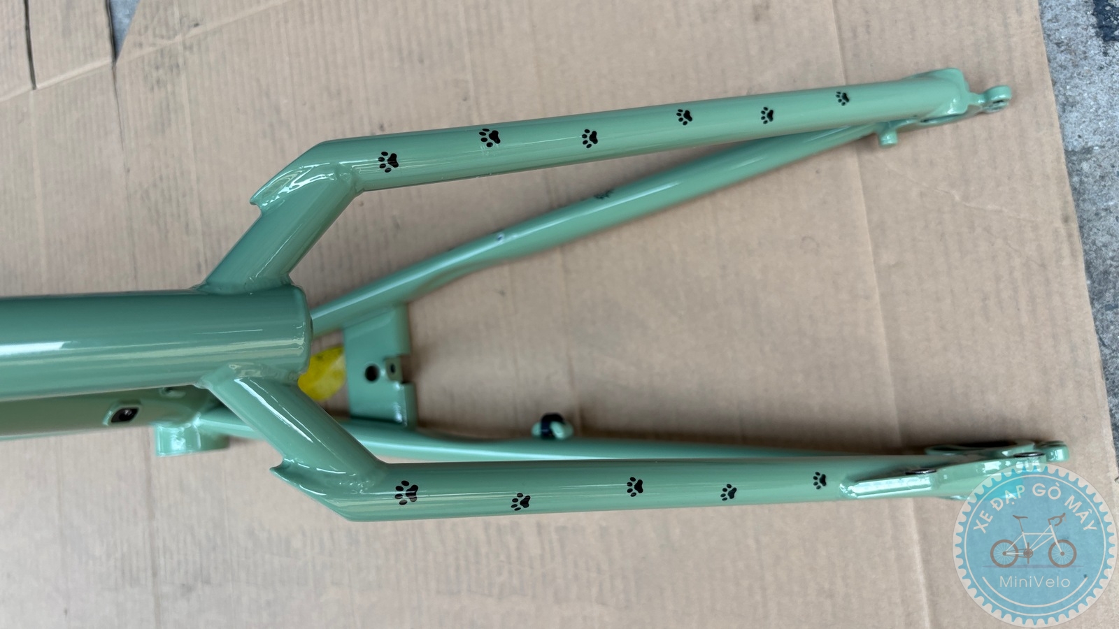 TQIQT Pulse: sườn touring thép 20 inch 47 %Mini Velo filename%