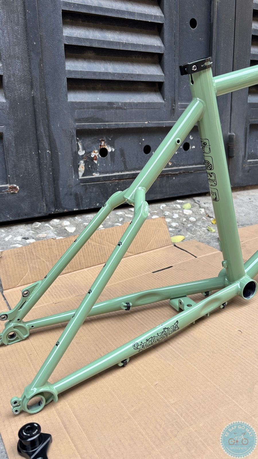 TQIQT Pulse: sườn touring thép 20 inch 51 %Mini Velo filename%