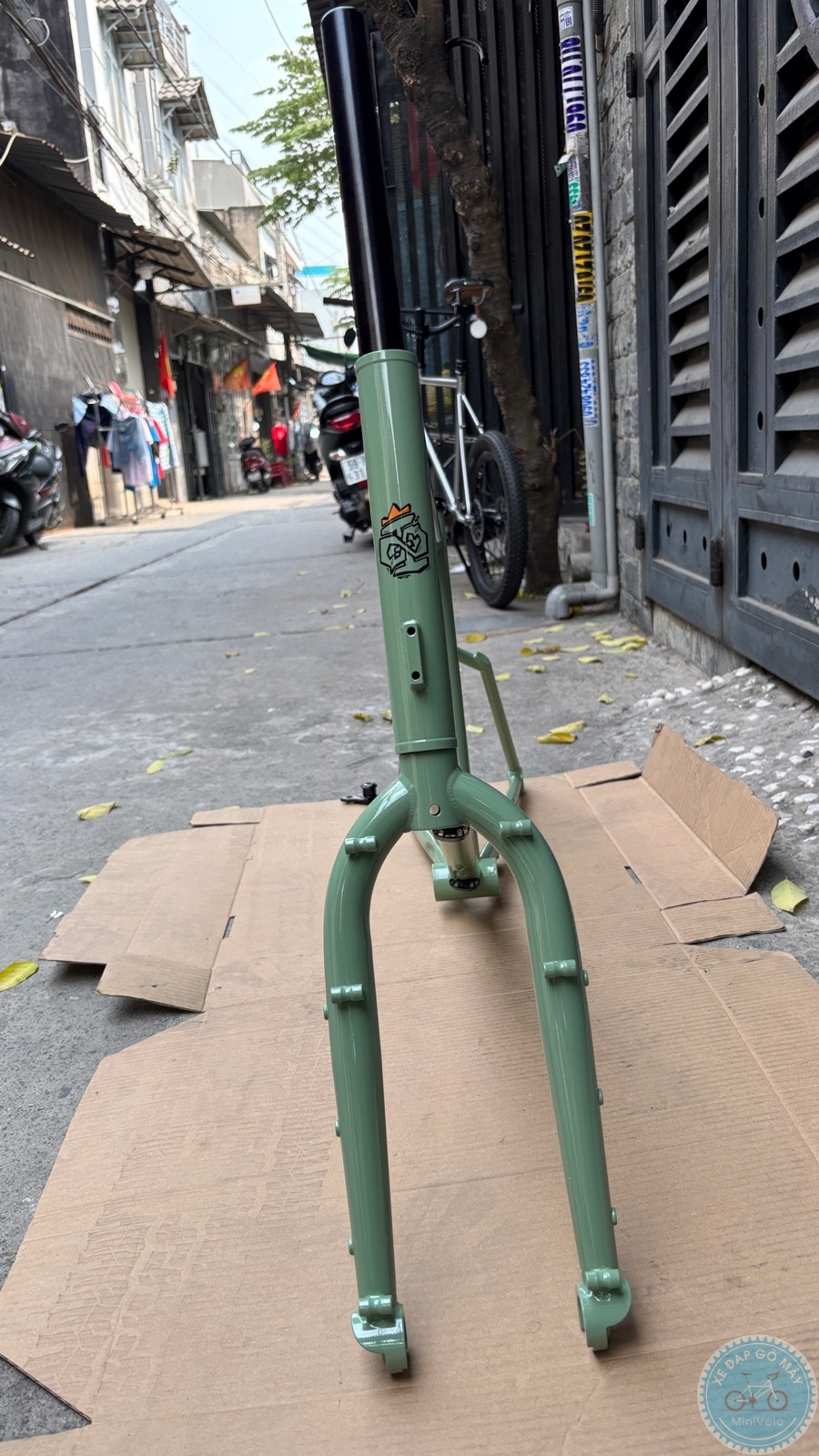 TQIQT Pulse: sườn touring thép 20 inch 52 %Mini Velo filename%