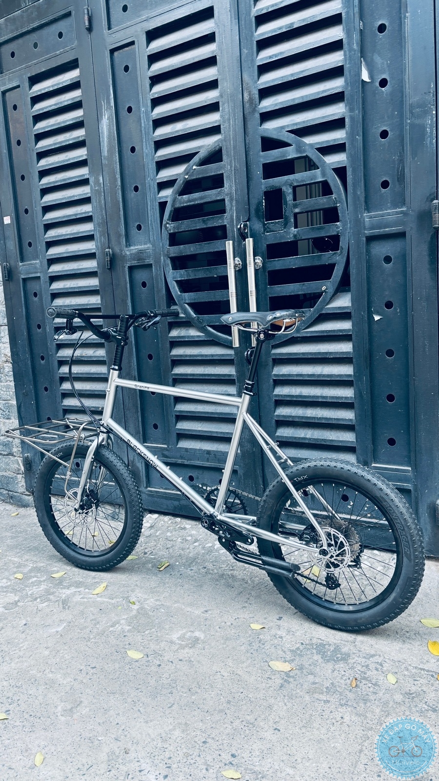 Blacksnow Granite Pro: Chiếc MiniVelo "hạng nặng" Với Group Shimano Saint 7 %Mini Velo filename%