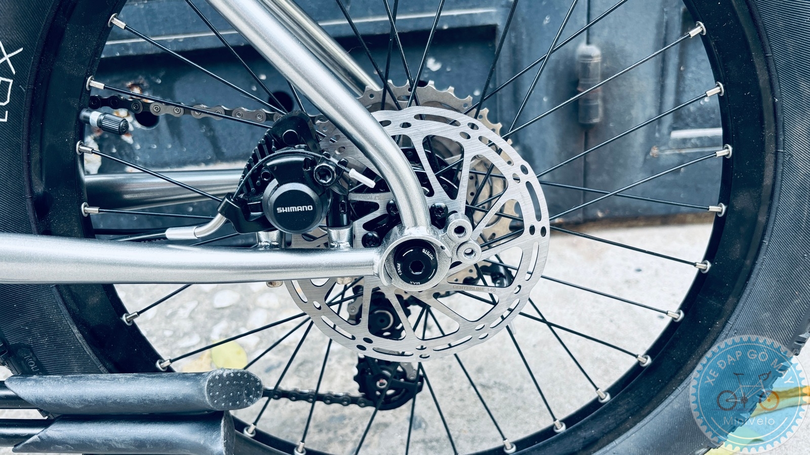Blacksnow Granite Pro: Chiếc MiniVelo "hạng nặng" Với Group Shimano Saint 15 %Mini Velo filename%