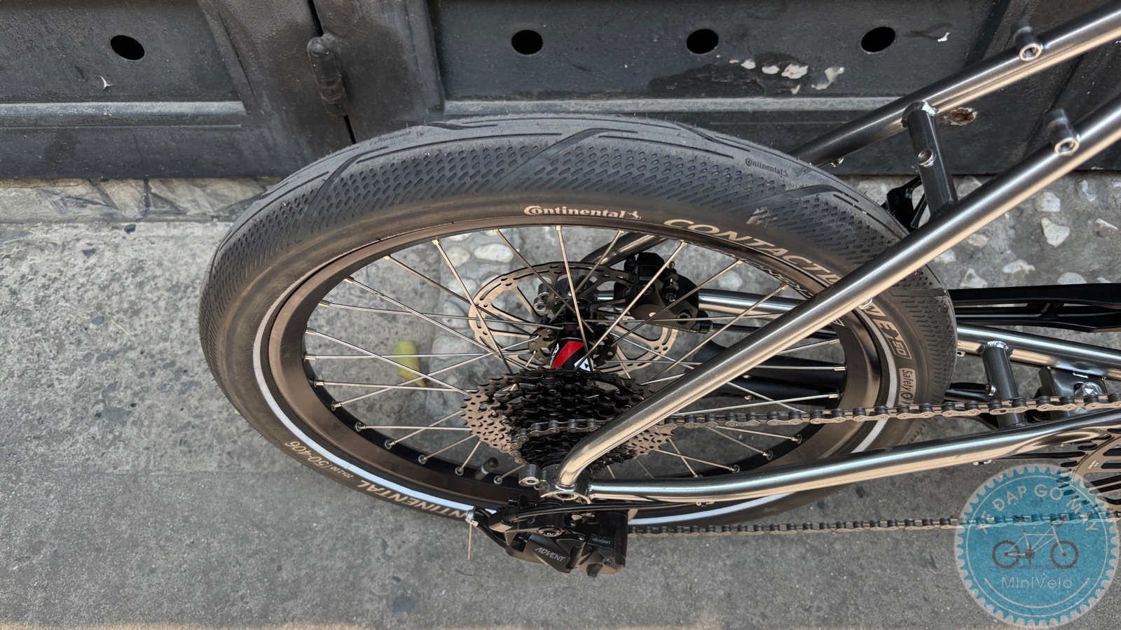 Blacksnow Granite Pro Silver – build cho Touring Đô Thị 12 %Mini Velo filename%