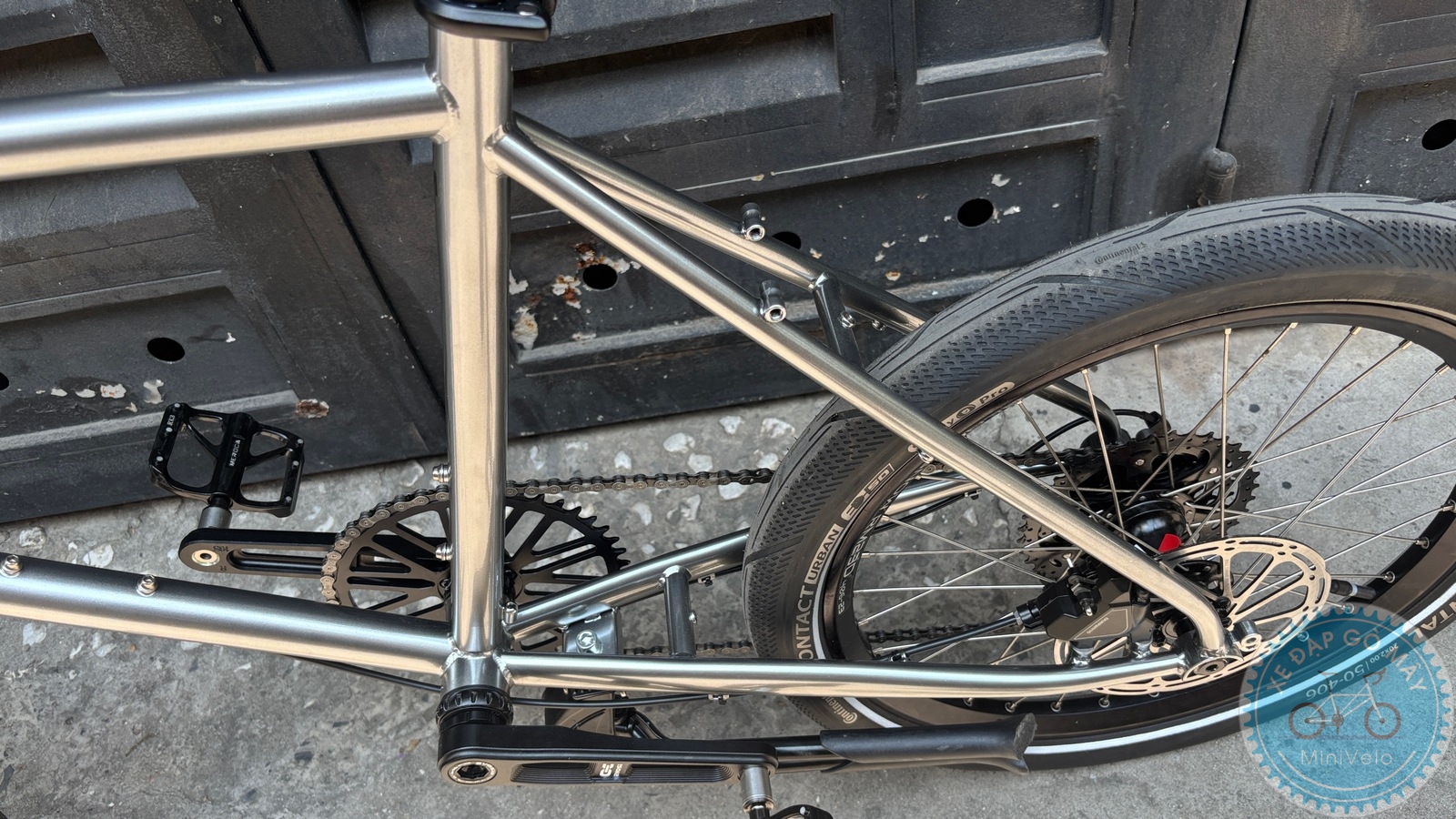 Blacksnow Granite Pro Silver – build cho Touring Đô Thị 17 %Mini Velo filename%