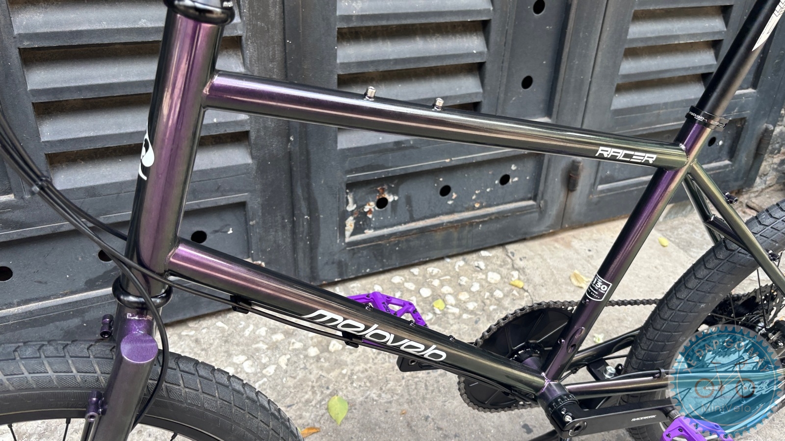 MeloVelo Racer màu tím đen chuyển màu 11 %Mini Velo filename%