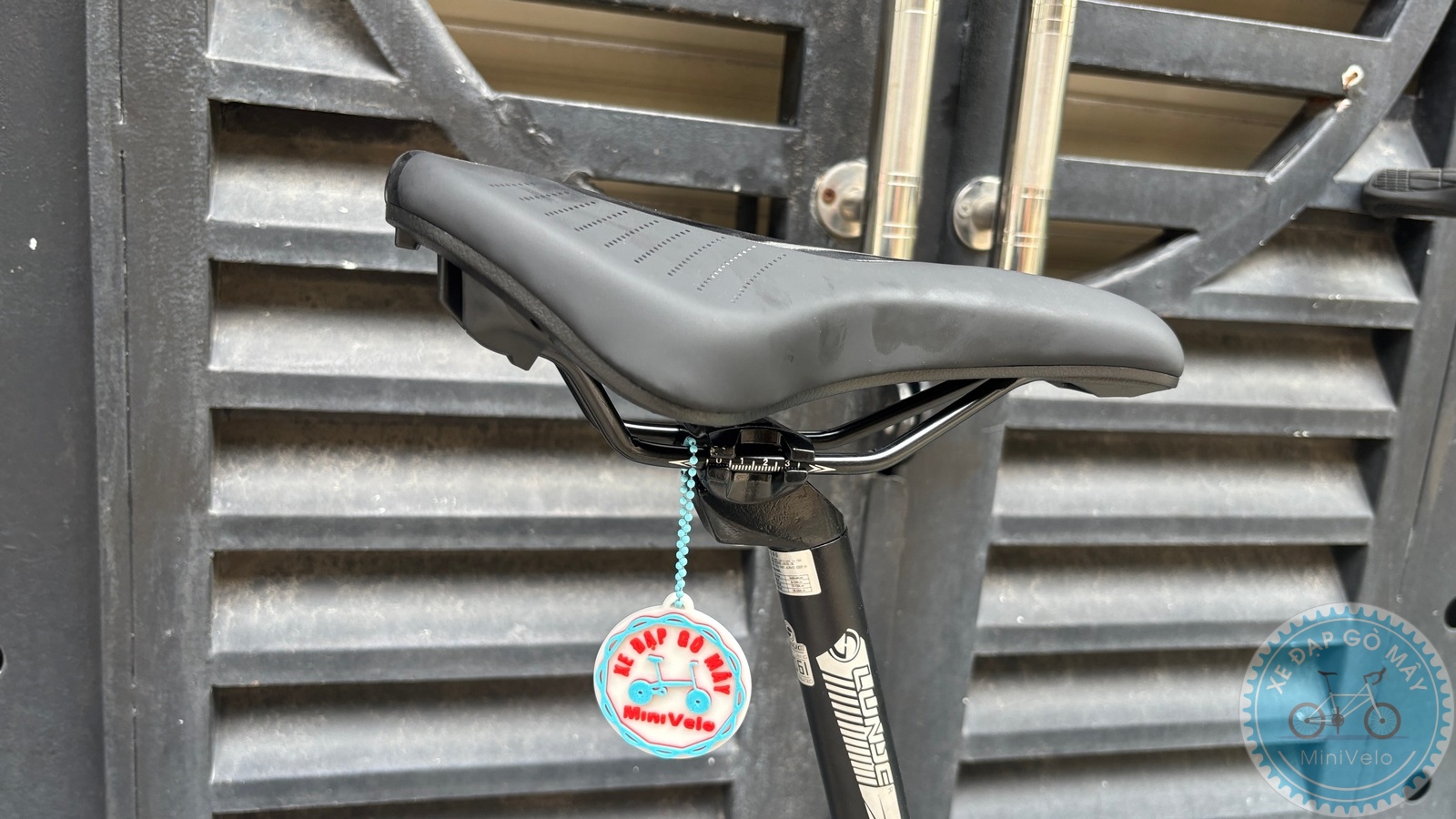 Melovelo Crox Thép Cr-Mo 4130 – bản build lướt phố 11 %Mini Velo filename%