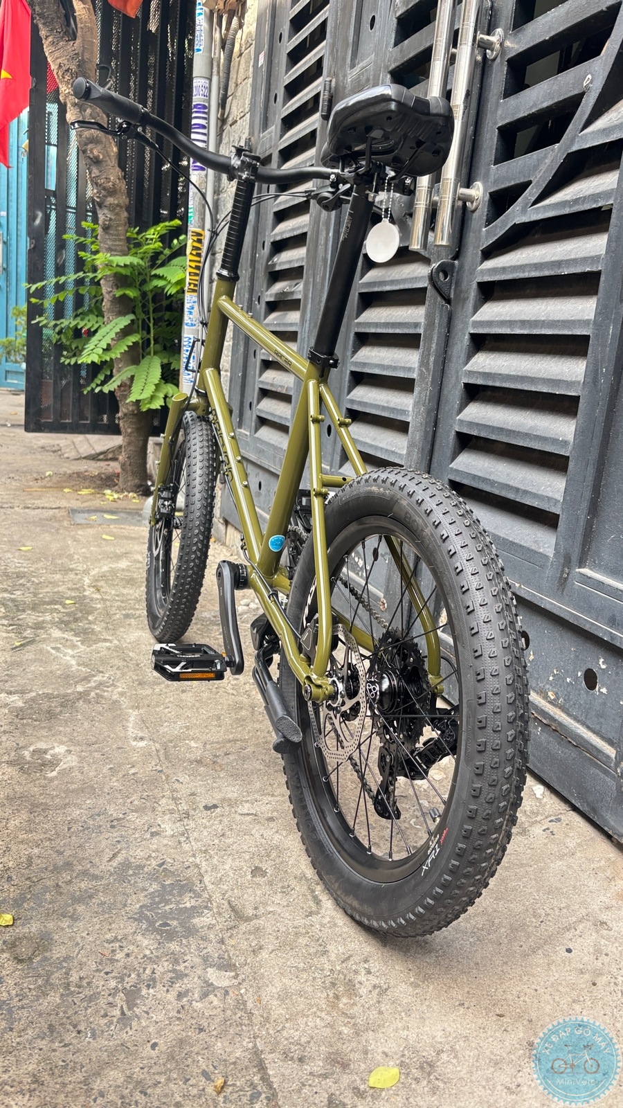 Melovelo Racer xanh oliu phiên bản mới 21 %Mini Velo filename%