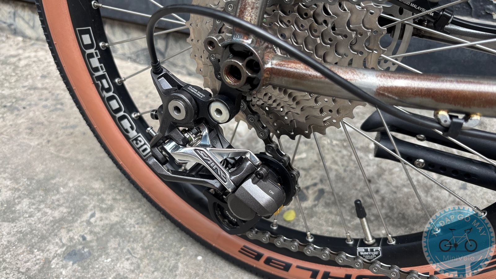 MeloVelo Racer Raw Brushed – Chiếc Minivelo 20 inch mang đậm phong cách Touring và Urban 5 %Mini Velo filename%