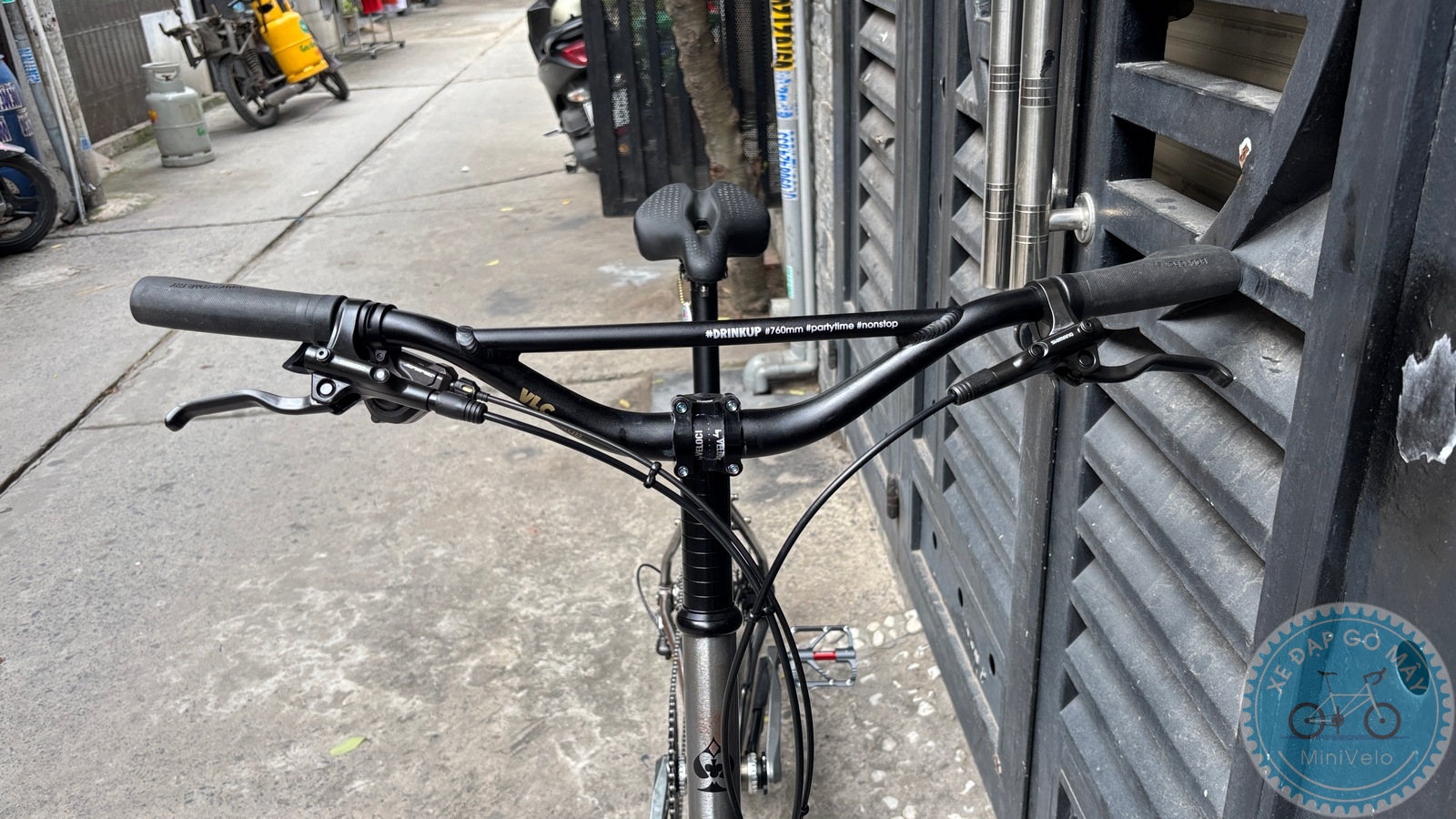 MeloVelo Racer Raw Brushed – Chiếc Minivelo 20 inch mang đậm phong cách Touring và Urban 10 %Mini Velo filename%