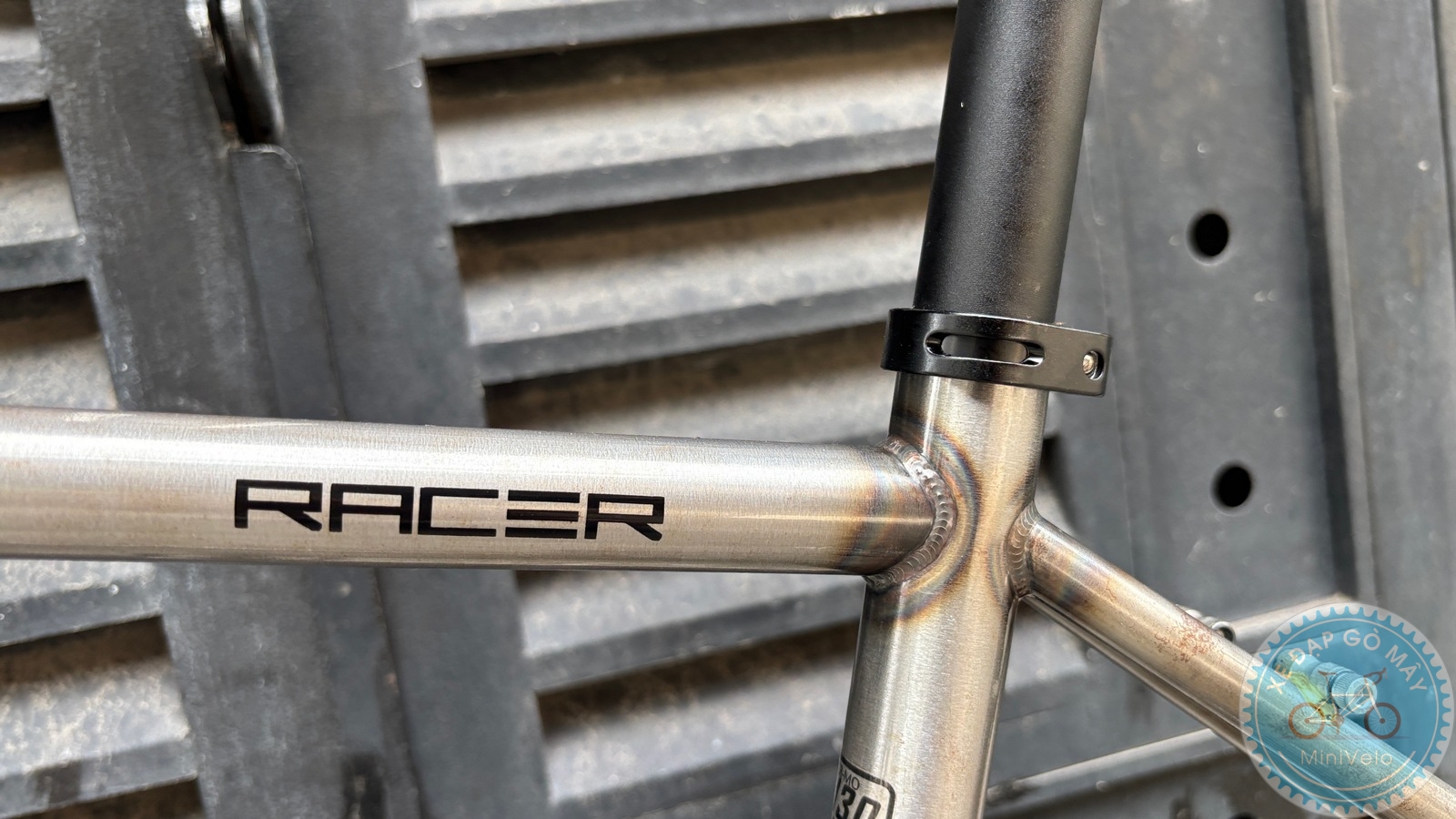 MeloVelo Racer – Raw Finish (Thép mộc phủ bóng) – Minivelo bụi 7 %Mini Velo filename%