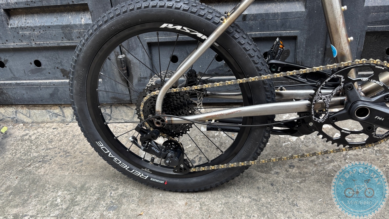 MeloVelo Racer – Raw Finish (Thép mộc phủ bóng) – Minivelo bụi 18 %Mini Velo filename%
